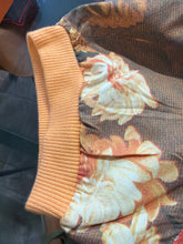 Load image into Gallery viewer, Blusa Vintage Moschino Jeans Anni '90 Stampa Floreale  Franco Moschino Era
