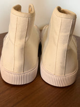 Load image into Gallery viewer, Sneakers Loewe terra Vulca
