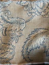 Load image into Gallery viewer, White Liner Jacket – Bianco Neve
