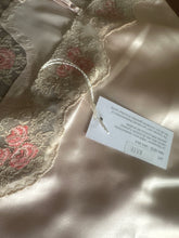 Load image into Gallery viewer, Top sottoveste Vivis – anni ’90 – rosa tea in pura seta
