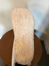 Load image into Gallery viewer, Sneakers Loewe terra Vulca
