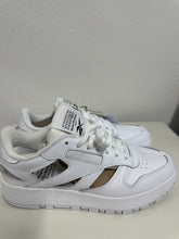 Load image into Gallery viewer, Maison Margiela X Reebok project 0 tabi
