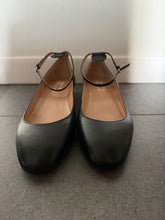 Load image into Gallery viewer, Valentino Garavani Leather Ankle Strap Pumps – Black | EU 40
