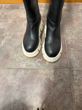 Load image into Gallery viewer, Stivali Marni neri
