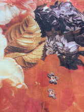 Load image into Gallery viewer, Blusa Vintage Moschino Jeans Anni '90 Stampa Floreale  Franco Moschino Era
