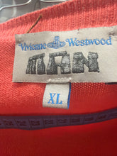 Load image into Gallery viewer, Maglione Vivienne Westwood MAN Corallo con Logo Orb Y2K
