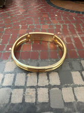 Load image into Gallery viewer, Bracciale dorato 80s
