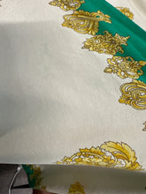 Load image into Gallery viewer, Camicia vintage in crêpe di seta – Stampa barocca anni ’90
