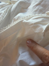 Load image into Gallery viewer, Abito / Camicia da notte sartoriale vintage – Fine anni ’60
