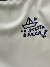 Load image into Gallery viewer, T-shirt Marina inglese La stessa barca
