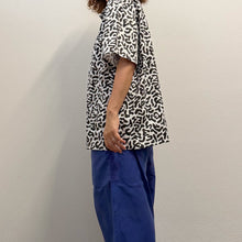 Load image into Gallery viewer, Camicia “Bacteria Camo” coreana vintage
