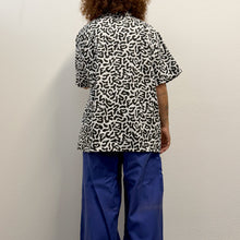 Load image into Gallery viewer, Camicia “Bacteria Camo” coreana vintage
