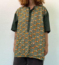 Load image into Gallery viewer, Blusa Africana verde arancio sartoriale
