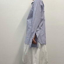 Load image into Gallery viewer, KATAMI — Camicia a righe bianche e blu  Borrelli
