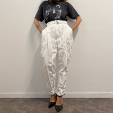 Load image into Gallery viewer, Pantaloni Neo Blood Tokyo – Bianchi anni ’80 (Deadstock)
