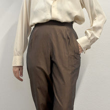 Load image into Gallery viewer, Pantalone Romeo Gigli color Cioccolato vita alta 80S
