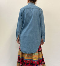 Load image into Gallery viewer, Camicia lunga Acne denim Y2K
