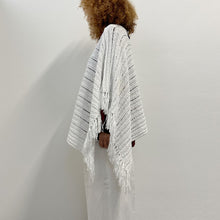 Load image into Gallery viewer, Poncho  R. Lauren bianco Y2K
