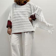 Load image into Gallery viewer, Poncho  R. Lauren bianco Y2K
