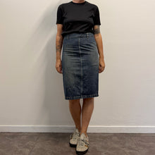 Load image into Gallery viewer, Gucci by Tom Ford – Gonna in Denim Y2K
