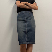 Load image into Gallery viewer, Gucci by Tom Ford – Gonna in Denim Y2K
