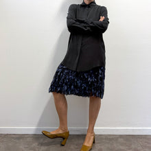 Load image into Gallery viewer, Camicia Valentino in seta lavata nera
