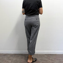 Load image into Gallery viewer, Pantaloni Louis Vuitton Vintage – Jacquard Piqué Grigio
