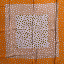 Load image into Gallery viewer, Foulard Vintage Louis Féraud Paris – Anni ’80/’90
