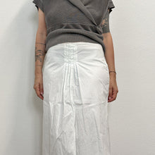 Load image into Gallery viewer, Gonna bianca Y2K
