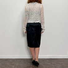Load image into Gallery viewer, Top Ghost made England by Ossie Clark bianco 90s
