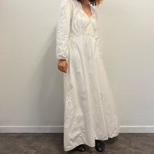 Load image into Gallery viewer, Abito / Camicia da notte sartoriale vintage – Fine anni ’60
