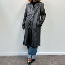 Load image into Gallery viewer, Trench in pelle nera 90s
