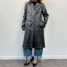 Load image into Gallery viewer, Trench in pelle nera 90s
