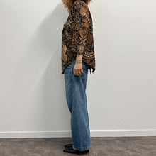 Load image into Gallery viewer, Camicia Balinese con stampe 90s
