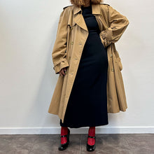 Load image into Gallery viewer, Trench militare Burberry fine 70s
