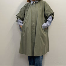 Load image into Gallery viewer, Trench Marella Vintage Anni ’80 – Verde Salvia
