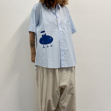 Load image into Gallery viewer, Camicia  Righe  MAKICHA Serigrafia a mano di Gigi Tarantola
