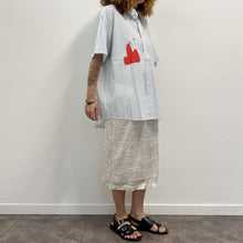Load image into Gallery viewer, Camicia righe MAKICHA Serigrafia a mano di Gigi Tarantola
