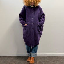 Load image into Gallery viewer, Cappotto leggero viola anni ’90
