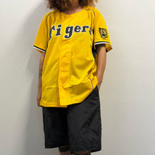 Load image into Gallery viewer, Maglia Baseball Vintage Hanshin Tigers x Mizuno Y2K
