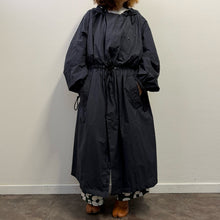 Load image into Gallery viewer, Prototipo Parka  ultraleggero blu in nylon
