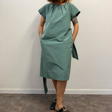 Load image into Gallery viewer, Abito MIDI Weekend Max Mara in Misto Cotone Verde Salvia
