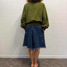 Load image into Gallery viewer, Bomber Vintage / Giacca Verde Oliva con Rouches
