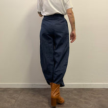 Load image into Gallery viewer, Pantaloni barel fit Lucio Vanotti
