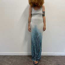Load image into Gallery viewer, Abito Class Roberto Cavalli – Y2K – stampa azzurra su grigi
