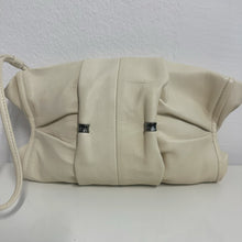 Load image into Gallery viewer, Borsa clutch Costume National – Y2K
