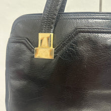 Load image into Gallery viewer, Borsa anni ’70 in pelle nera – vintage
