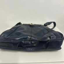 Load image into Gallery viewer, Borsa anni ’70 in pelle blu – vintage
