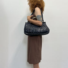 Load image into Gallery viewer, Abito sartoriale anni ’70 – seta cioccolato

