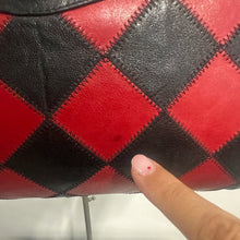 Load image into Gallery viewer, Borsa a Mano Anni ’70 a Rombi – Superfly Style
